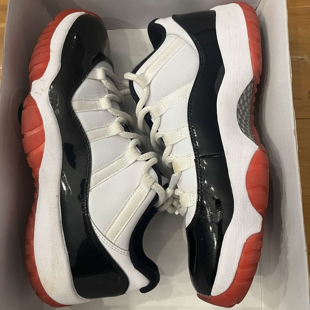 Nike Jordan 11s Retro Low